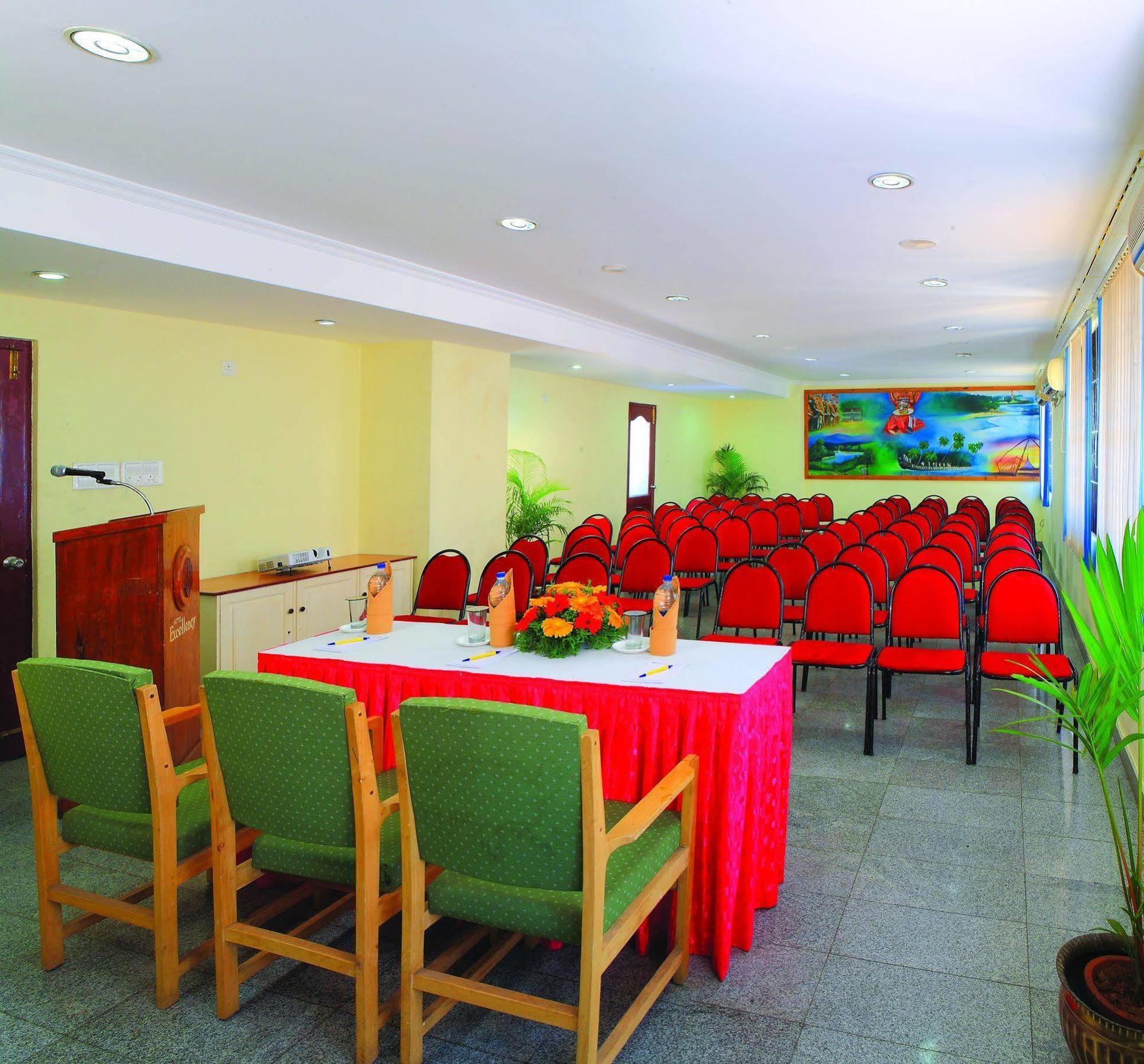 Hotel Excellency Kochi Ngoại thất bức ảnh