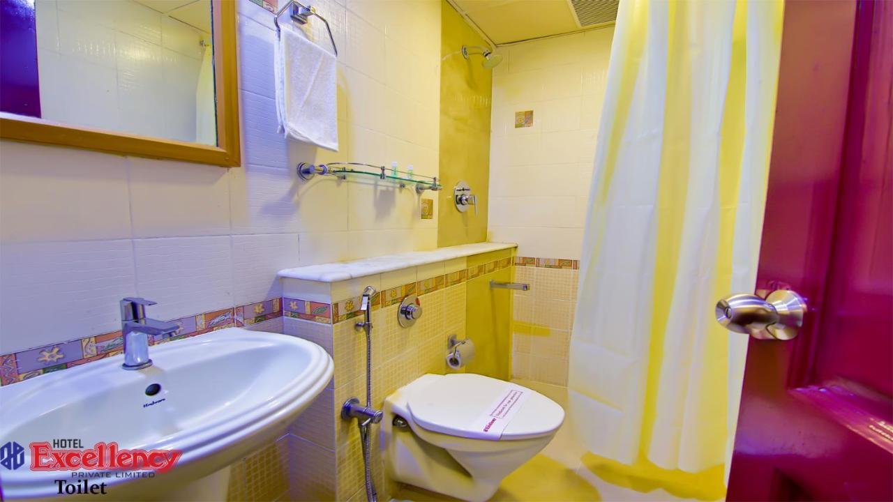Hotel Excellency Kochi Ngoại thất bức ảnh