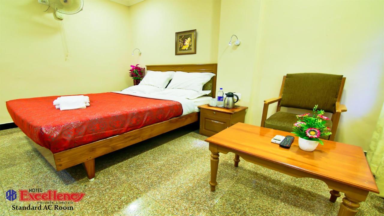 Hotel Excellency Kochi Ngoại thất bức ảnh