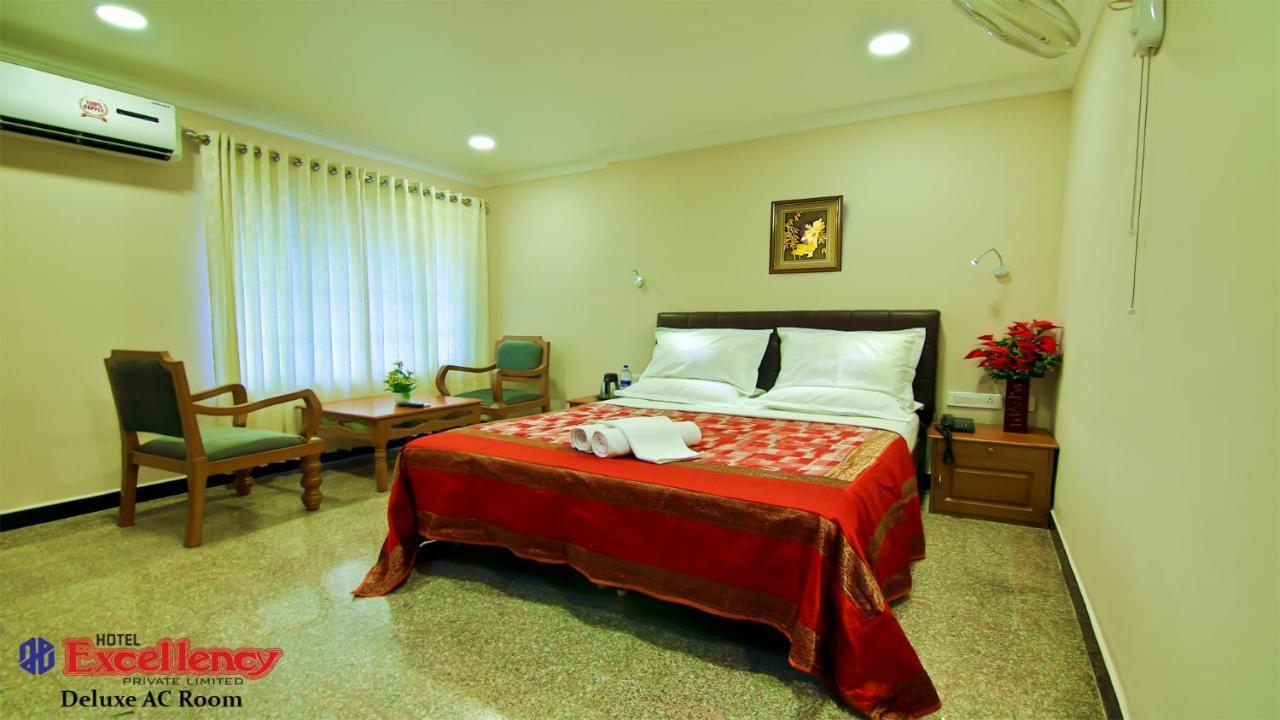 Hotel Excellency Kochi Ngoại thất bức ảnh