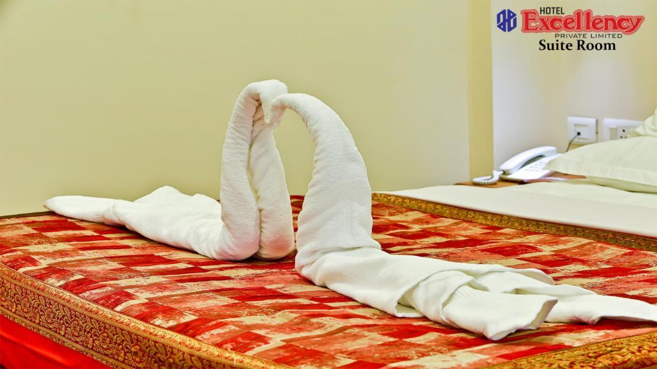 Hotel Excellency Kochi Ngoại thất bức ảnh